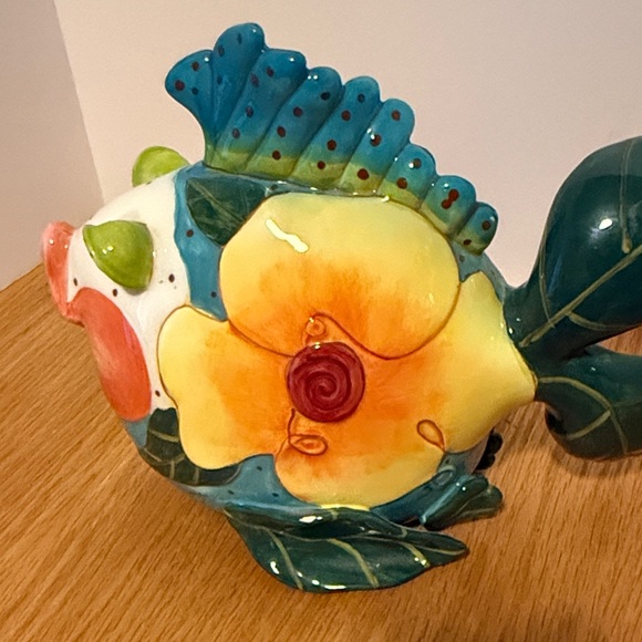 Blue Sky Multicolor Ceramic Fish with Floral Design - Picture 4 of 10